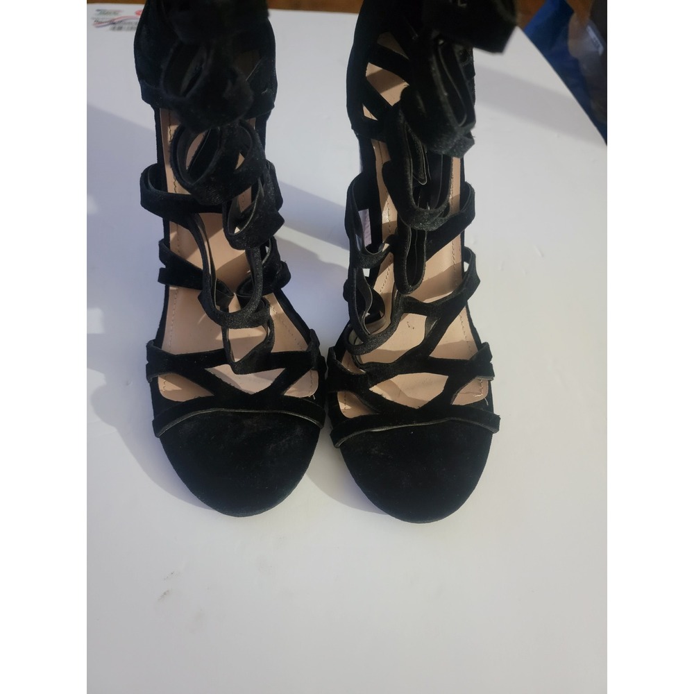 Shoe Republic LA Black Velvet Gladiator Sandals Lavender Metallic Block Heel 10